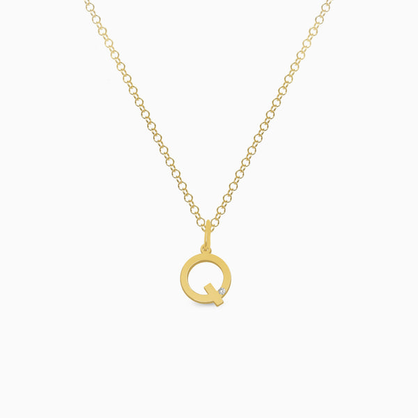 Dije En Oro Amarillo De 18k Letra Q Moderna Con Brillante Aldo And Co 7321