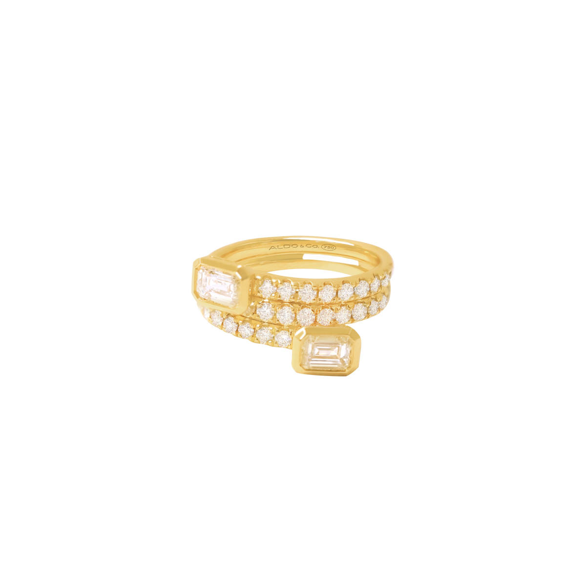 Anillo oro amarillo de 18K con brillantes corte esmeralda y brillantes