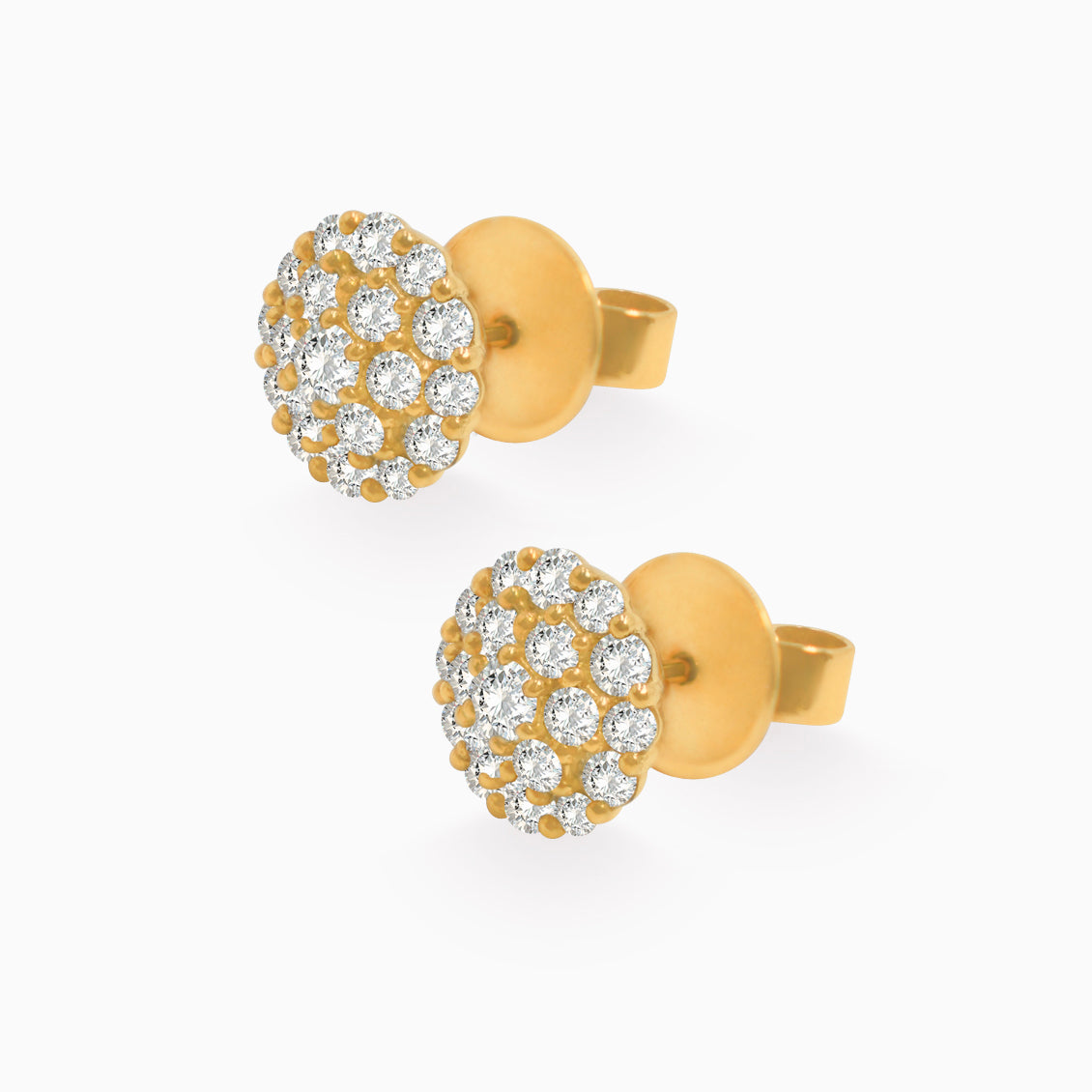 Aretes en oro amarillo de 18K con circular con brillantes