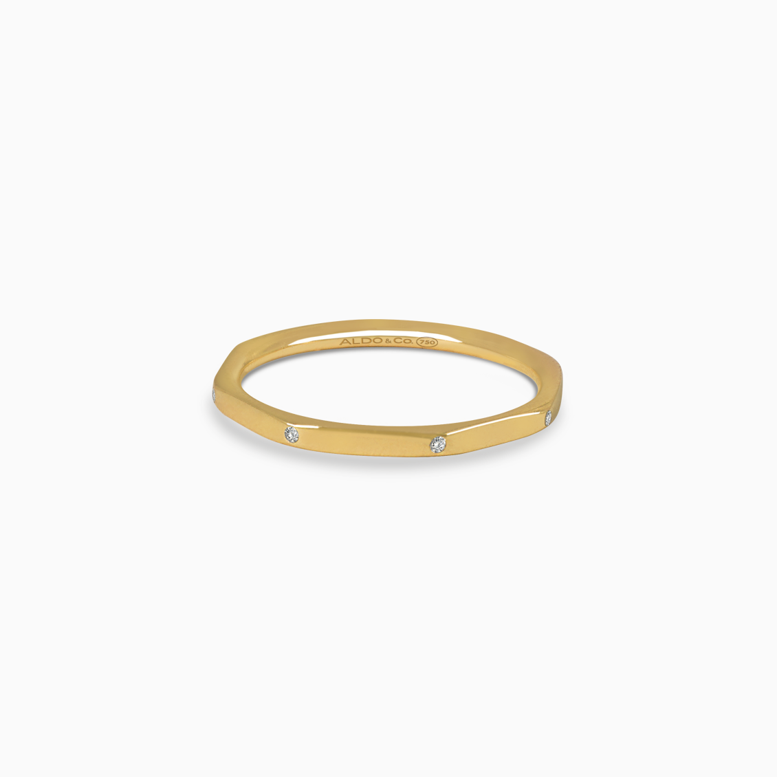 Anillo en oro amarillo de 18K octagonal con brillantes