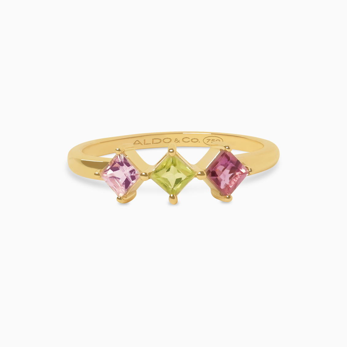 Anillo en oro amarillo de 18K con turmalinas princess