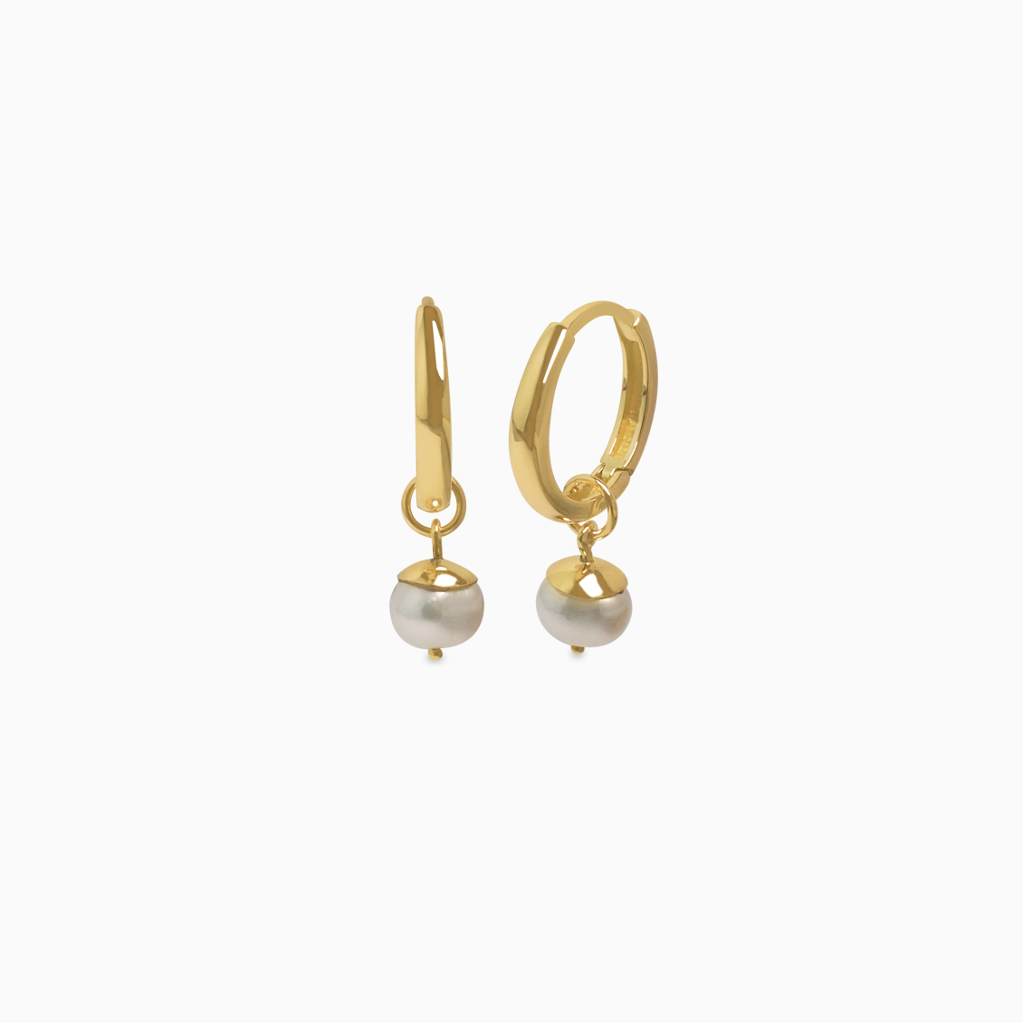 Argollas en oro amarillo de 18K con perla colgante