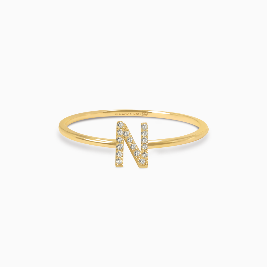 Anillo en oro amarillo de 18K letra N con brillantes